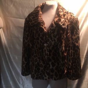 Lane Bryant Cheetah or leopard size 18 100% polyester Med  short waste, jacket